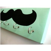 Schnurrbart Schlüssel Rack Schmuck Halter Schwarz Seafoam Grün Aqua Hintergrund, Hellgrün, Licht Blau von ElegantQuirk