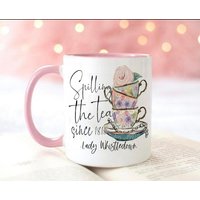 Bridgerton Tasse, Lady Whistledown Verschütten Der Teetasse - Weihnachten Kaffeetasse, Geschenk, Gesellschaft Gossip Girl Des 19 von ElegantTreatsuk