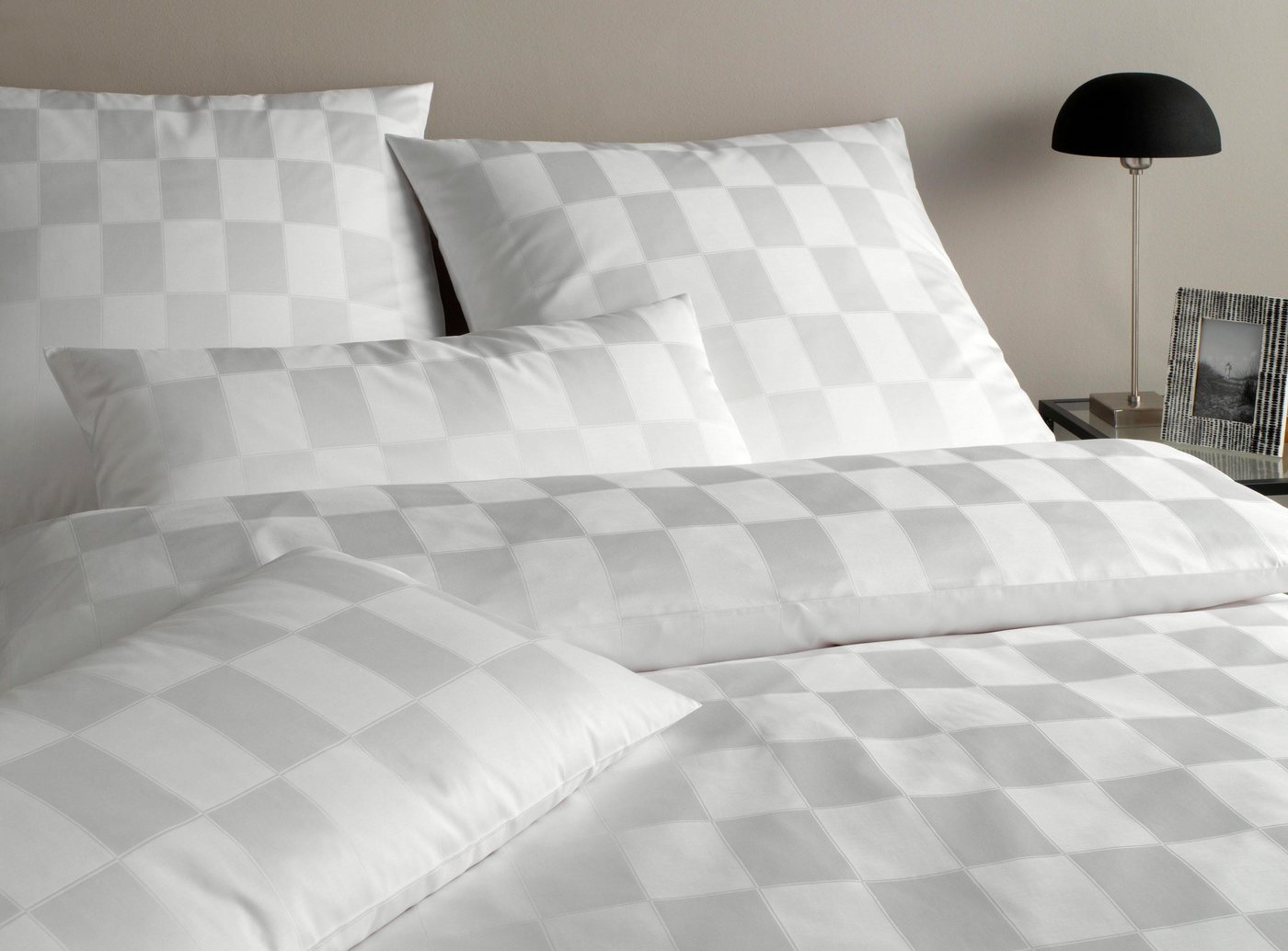 Elegante Bettwäsche Courage, Mako-Satin, 2 teilig, im modernen Karodesign Elegante Bettwäsche Courage, Mako-Satin, 2 teilig, im modernen Karodesign von Elegante