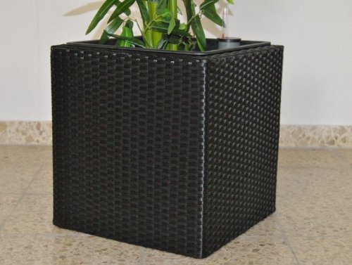 Elegant Einrichten Pflanzkübel Polyrattan quadratisch 30x30x30cm schwarz. von Elegant Einrichten