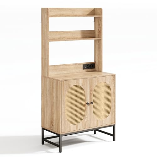 Eleganz BuffetSchrank mit Eichenholzdekor: Küchenschrank mit Arbeitsplatte, Rattan-Doppeltür mit Stauraum - Küchenbuffet Mit Steckdose, Offene Ablagen, Kippschutz, Für Küche&Wohnzimmer Eleganz BuffetSchrank mit Eichenholzdekor: Küchenschrank mit Arbeitsplatte, Rattan-Doppeltür mit Stauraum - Küchenbuffet Mit Steckdose, Offene Ablagen, Kippschutz, Für Küche&Wohnzimmer von Eleganz