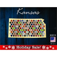 Kansas Beer Cap Map Ks - Bierdeckelhalter Bierdeckel Display Geschenk Für Ihn Hochzeitsgeschenk Vatertag Geburtstag Einzigartiges Weihnachtsgeschenk von ElementalCraftworks