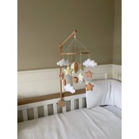 Heißluftballon Mobil Neutral Kinderzimmer Dekor. Hängendes Mobile Unisex Geschenk Für Neugeborene. Beige Elfenbein Handy Minimalistisch von ElfBabyMobile