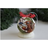 Filz Weihnachtskugel Handbemalt Eichhörnchen Ornament, Winter Wald Bild, Weihnachtsbaum Spielzeug Dekoration, Personalisierte Weihnachtsgeschenk von ElisFeltCraftEU