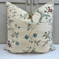 Luxus Designer Bestickte Seide Floral Deko Kissen Überwurf Luxus Designer Bestickte Seide Floral Deko Kissen Überwurf von ElliMaeCushions