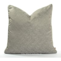 Osborne Und Little Akoya Luxus Designer Grau Silber Kissen Kissenbezug von ElliMaeCushions