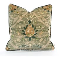 William Morris Montreal Velvet Luxus Designer Grau Kissen Kissenbezug von ElliMaeCushions