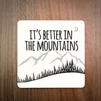 Untersetzer Für Getränke - Es Ist Besser in Den Bergen Fahrrad Made Uk Geschenk Mountainbike Elliebeanprints von EllieBeanPrints