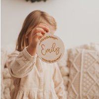Namenskugel Weihnachtskugel - Ranke2 Personalisiert Holzschild Baumkugel Namensschild Weihnachten Geschenkidee von EllizShop