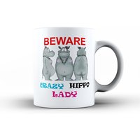 Verrückte Hippo Lady Mug & Coaster Set Mama Gran Schwester Frau Freundin Geburtstag, Lustige Kaffee Tee Becher, Mütter Tag Tier Cup Neuheitgeschenk Verrückte Hippo Lady Mug & Coaster Set Mama Gran Schwester Frau Freundin Geburtstag, Lustige Kaffee Tee Becher, Mütter Tag Tier Cup Neuheitgeschenk von Elmfox
