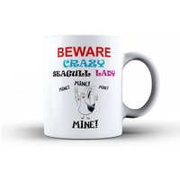 Verrückte Seagull Lady Mug & Coaster Set Mama Gran Schwester Frau Freundin Geburtstag, Lustige Kaffee Tee Becher, Mütter Tag Tier Cup Neuheitgeschenk von Elmfox
