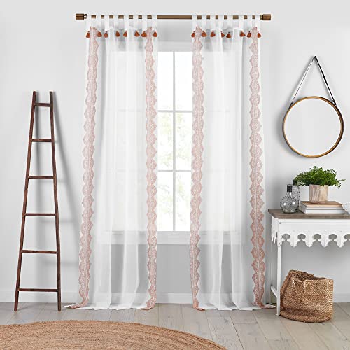 Elrene Home Fashions Shilo Boho Vorhang mit Quasten, 132 x 241 cm, Terrakotta Elrene Home Fashions Shilo Boho Vorhang mit Quasten, 132 x 241 cm, Terrakotta von Elrene