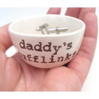 Geschenk Für Papa Manschettenknopfhalter Idee Ringschale Der Erste Vatertagsvater Des Brautgeschenks Ihn Zu Sein Geschenk Für Papa Manschettenknopfhalter Idee Ringschale Der Erste Vatertagsvater Des Brautgeschenks Ihn Zu Sein von ElyciaCamille