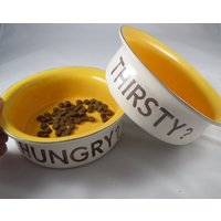 Set Von Zwei Personalisierten Haustier-Schalen Für Katzenfutternapf Katzenwassernapf Hundefutternapf Hundewassernapf, Größen Kleine Tiernapf Oder Set Von Zwei Personalisierten Haustier-Schalen Für Katzenfutternapf Katzenwassernapf Hundefutternapf Hundewassernapf, Größen Kleine Tiernapf Oder von ElyciaCamille