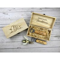 Personalisierter Flaschenöffner Aus Holz Mit Gravur - Hochwertige Geschenkbox Für Patenonkel Einzigartiges Taufgeschenk von EmMaAtelierDE