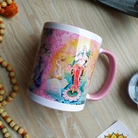 Krishna Radha Keramik Tasse, Sarasvati Und Lakshmi Personalisiertes Geschenk, Haribol, Geschenke, Hare Krishna, Iskcon, Vaishnavism Krishna Radha Keramik Tasse, Sarasvati Und Lakshmi Personalisiertes Geschenk, Haribol, Geschenke, Hare Krishna, Iskcon, Vaishnavism von EmbroDesignBoutique