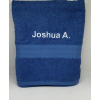 Monogrammiert Handtuch Personalisiertes Badetuch Hand von EmbroideredMemorys