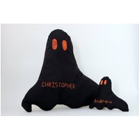 Geister Für Halloween Mit Personalisiertem Namen Handbestickt von EmbroideryLandCrafts