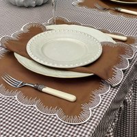 Braune Baumwolle Bestickte Tischset Servietten Set von EmbroideryLoveWorld