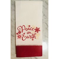 Weihnachtliches Gästehandtuch Leinen Peace On Earth Weihnachtliches Gästehandtuch Leinen Peace On Earth von EmbroideryStudioPlus