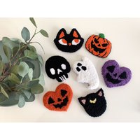 Gruselige Halloween-Untersetzer, Kürbis-Untersetzer, Handgemachtes Gruseliges Halloween-Geschenk, Halloween-Geist-Untersetzer, Kürbis-Halloween-Dekor von EmbroiderywithAycan