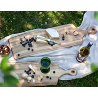 Extra Langes Servierbrett - Live Edge Schneidebrett Käsebrett Serviertablett Charcuteriebrett Vorspeisentablett von EmeraldRabbitStore