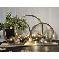 Leuchtbogen Holzbogen Holzringe Weihnachtskugeln Gold Led Weihnachtsdekoration Schwippbogen von EmiLillyDesign