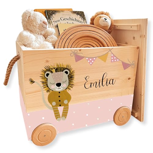 EmiliaLotte Personalisierte Spielzeugkiste mit Deckel aus Holz I Montessori Spielzeug Holzkiste mit Rollen zum Ziehen I Erinnerungskiste mit Wunschname - Löwe Rosa von EmiliaLotte.Atelier