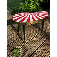 50Er 60Er Mini Couchtisch Beistelltisch Weiß + Rot Sunburst Design Nierentisch Rockabilly Mid Century Ära von EmilysFurnitureShop