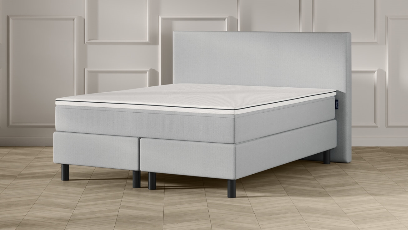 Emma Classic Boxspringbett - hellgrau - 180x200 cm - Kopfteil Klassisch - Schwarze Füße von Emma