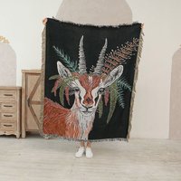 Handgemachte Wald Antilope Decke | Überwurf Decken Für Lounge Couch Lesen Tv Sofa Gestrickte Handtuchdecke|Bettdecke|Tapestry von EmmalifeStudio