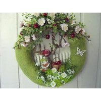 Deko Türkranz Apfelbaum Echt Holz Äpfel Blumen Baum Filz Kranz Vögelchen Apfel Korb Filzwolle Fuchs Walldorf Unikat Handarbeit Deko Türkranz Apfelbaum Echt Holz Äpfel Blumen Baum Filz Kranz Vögelchen Apfel Korb Filzwolle Fuchs Walldorf Unikat Handarbeit von EmmasRosengarten3