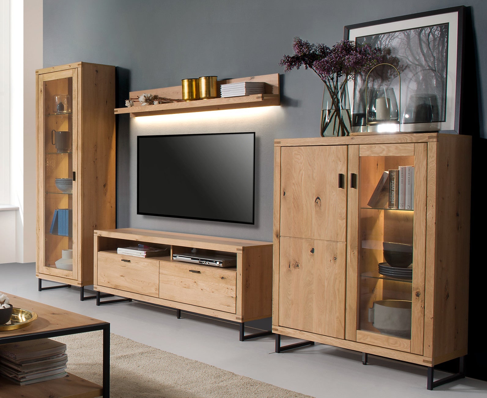 Wohnwand 4-teilig 304 cm Eiche bianco teilmassiv Serra von Empinio24