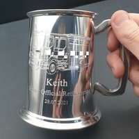 Personalisiertes Feuerwehrauto Zinn Humpen - 1 Pint Handgemachtes Geschenk Feuerwehrmann Ruhestand Geburtstag Hochzeit Idee von EnFEngraving