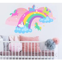 Einhorn Wandtattoa Kinderzimmer Wanddeko - Einhörnchen Auf Regenbogen Wandaufkleber Mädchen Schlafzimmer Dekor 884Es von EnSuArtDecals