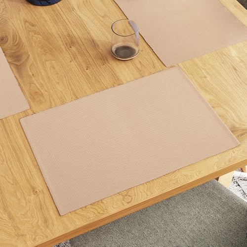 Encasa XO Platzsets Esstisch Set von 6 | Solide Beige | Fein gerippte Baumwoll-Tischunterlage | Größe 48x32 cm | Maschinenwaschbar von Encasa XO