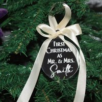 Familien Weihnachtskugel, Custom Christmas Flachkugel, Frist Weihnachten Als Mr. Und Mrs Familien Weihnachtskugel, Custom Christmas Flachkugel, Frist Weihnachten Als Mr. Und Mrs von EnchMoments