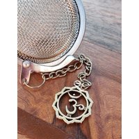 Das Kronenchakra Tee Infuser | Kräuter-Lose-Blatt-Teekugel Yoga Meditation 7. Chakra von EnchantedEnergy