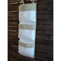 Weißer Canvas Hängeorganizer Kinderzimmer Oder Badezimmer Aufbewahrung Weißer Canvas Hängeorganizer Kinderzimmer Oder Badezimmer Aufbewahrung von EndulzarVivarta