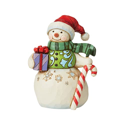 Enesco Jim Shore Heartwood Creek Miniaturfigur, Schneemann mit Geschenk und Zuckerstange, 8,9 cm, mehrfarbig von Enesco