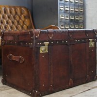 Antiker Lederner Wahlkampfkoffer Couchtisch von EnglishLeatherTrunks