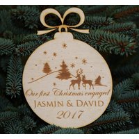 Unsere Erste Weihnachten Engagiert Custom Verheiratet Als Mr&mrs Weihnachtsgeschenk Gravieren Ornament von EngraveCelebration