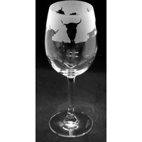 Highland Cow Glass 35Cl Weinglas Mit Highland Cattle Fries Design von EngravedGlassDirect