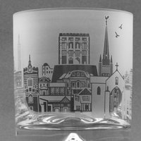 Norwich Skyline Glas | 30Cl Glas Whiskybecher Mit Norwich Skyline Frieze Design von EngravedGlassDirect