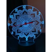 Mandala Echte Uhr 3D Illusion Smart App-Kontrolle Nachtlicht Bluetooth, Musik, 7 & 16M Farbe Mobile App, Made in Uk Mandala Echte Uhr 3D Illusion Smart App-Kontrolle Nachtlicht Bluetooth, Musik, 7 & 16M Farbe Mobile App, Made in Uk von EngravingArtStudio