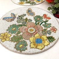 Handgemachte Tischset, Mehrfarbig, Mit Frühlingsblumen Und Schmetterlingen von Enlivenstores