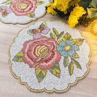 Handgemachtes Platzset Aus Perlen, Frühlingsrosen, Gewellt, Mehrfarbig, Frühlingsdeko von Enlivenstores