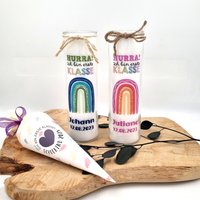 Einschulungskerze Mit Regenbogen, Namen & Datum Einschulungskerze Mit Regenbogen, Namen & Datum von Erinnerungsverliebt