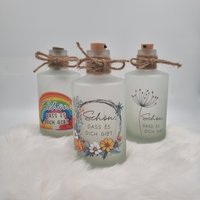 Lichtflasche Mit Spruch - Schön, Dass Es Dich Gibt. Mit Pusteblume, Blumen Oder Regenbogen Leuchtflasche Dekolampe Flaschenlicht Lichtflasche Mit Spruch - Schön, Dass Es Dich Gibt. Mit Pusteblume, Blumen Oder Regenbogen Leuchtflasche Dekolampe Flaschenlicht von Erinnerungsverliebt