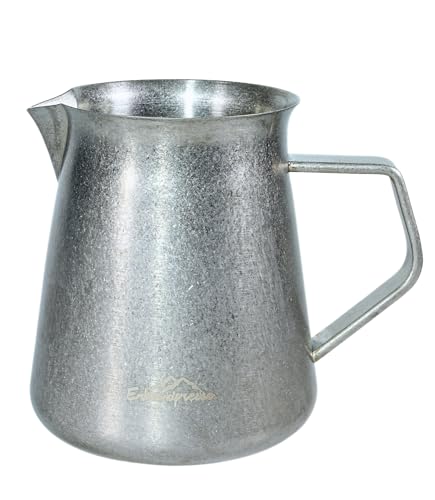 Erkundpresso- Vintage Silber Serie - Milchkännchen 600ml Milk Pitcher Milchkanne aus Edelstahl，Pour Over Kaffeekanne Milchschaumkännchen Milchkanne -Antikes Handwerk aus Edelstahl von Erkundpresso.